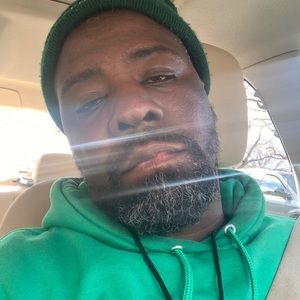 Meet your Posher, Larry